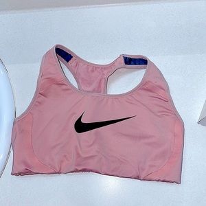 Nike Women's Victory Compression Sports Bra